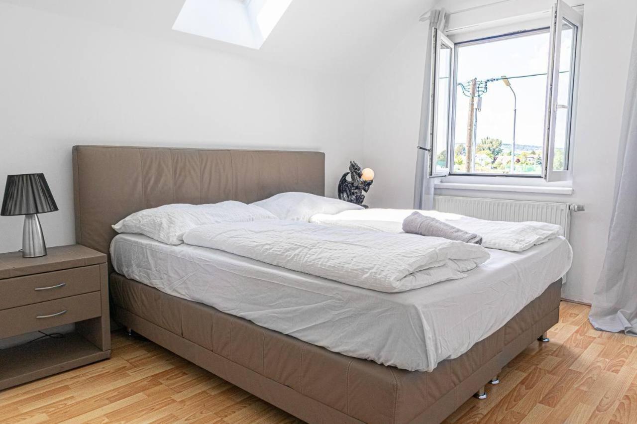 Cozy Room In Amazing House Viena Exterior foto
